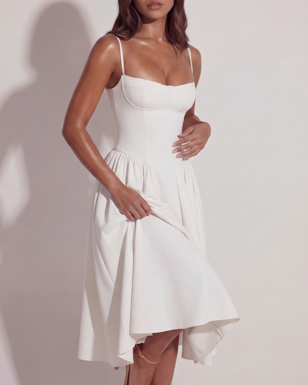 ALEJANDRA - VESTIDO MIDI ESCOTE CORAZÓN CON BOLSILLOS BLANCO