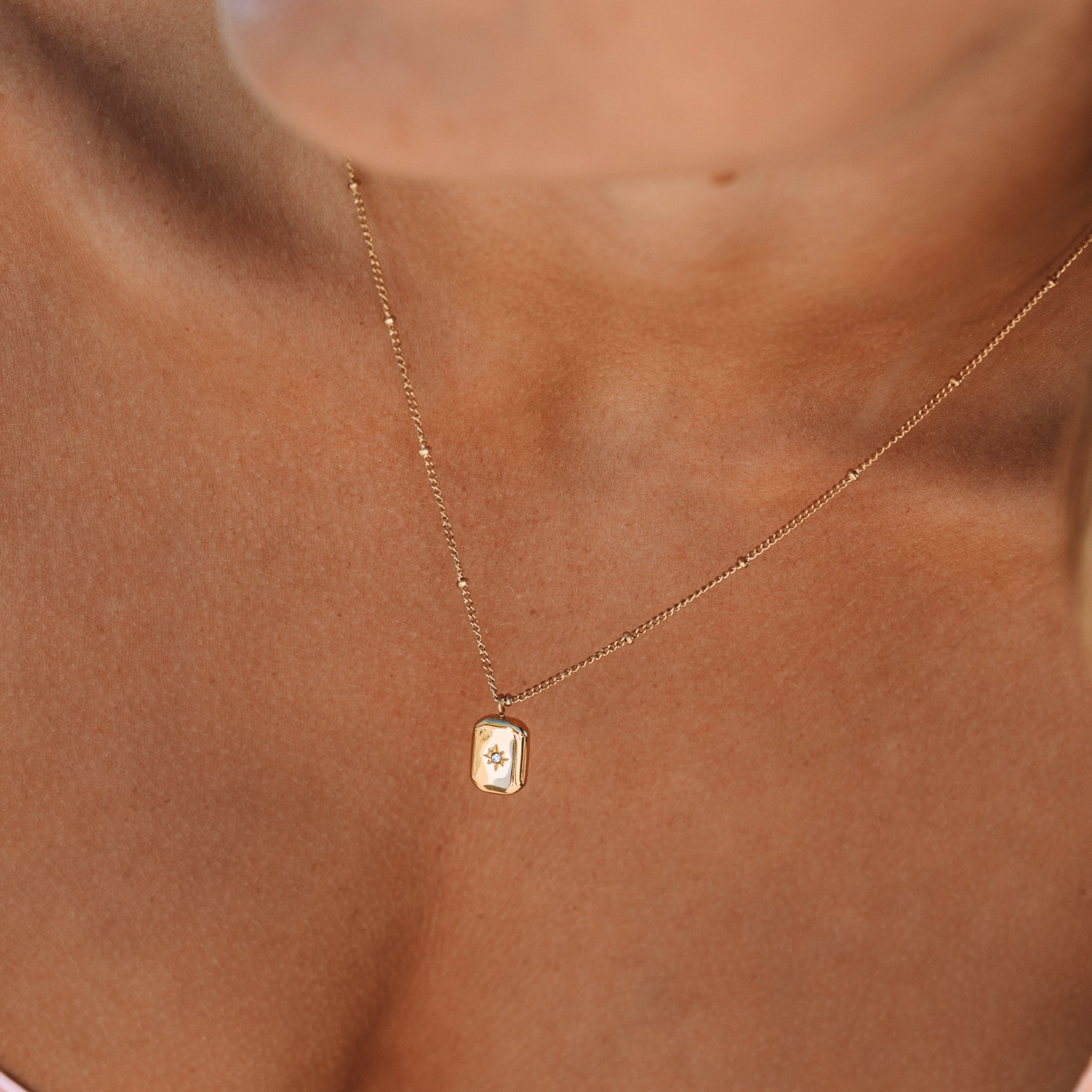COLLAR NUBLA