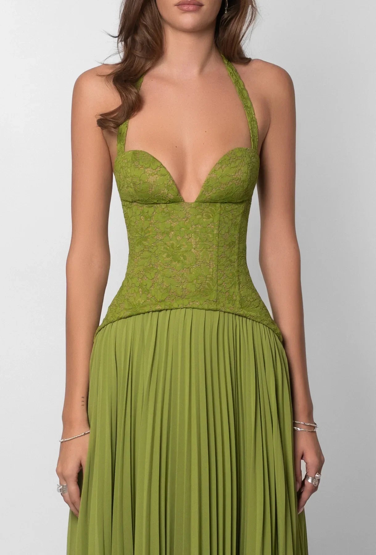 ALBA - VESTIDO VERDE OLIVA CON CORSE TEXTURIZADO