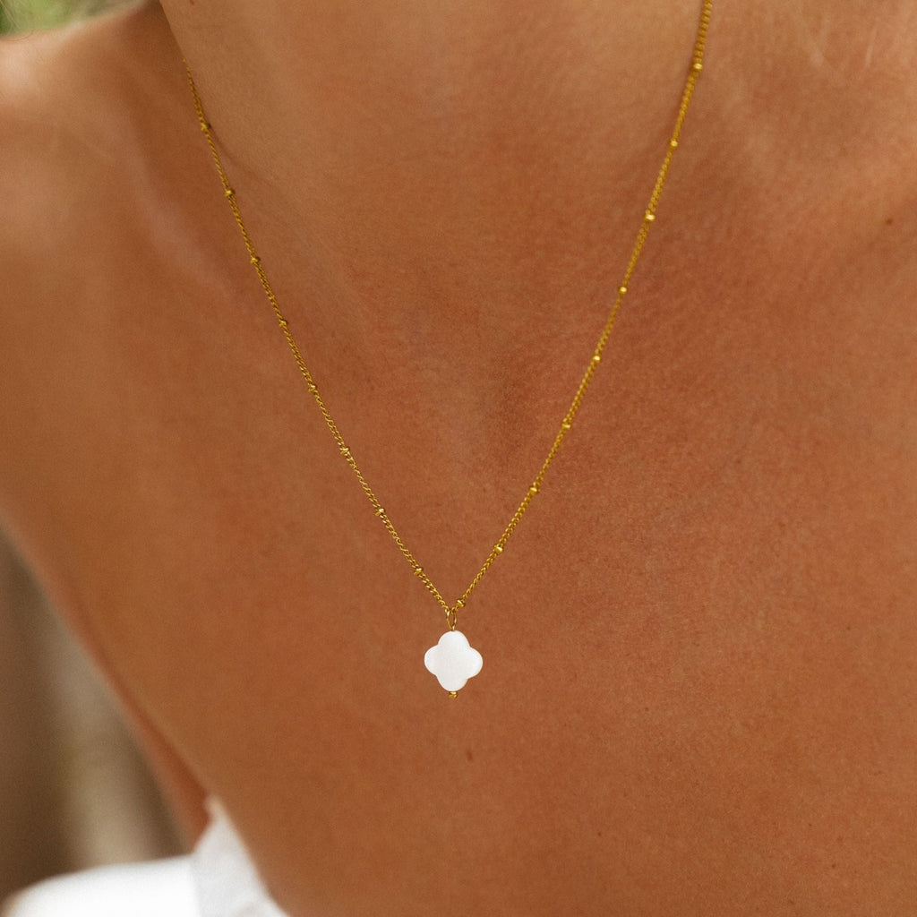 COLLAR TREBOL